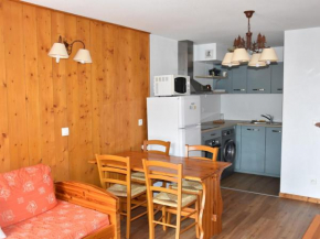 Appartement cosy avec balcon, parking et piscine à 300m du centre et 500m des pistes - FR-1-464-223